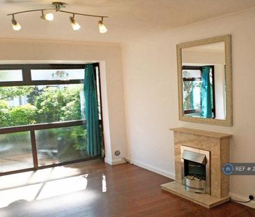 3 bedroom semi-detached house to rent - Photo 3