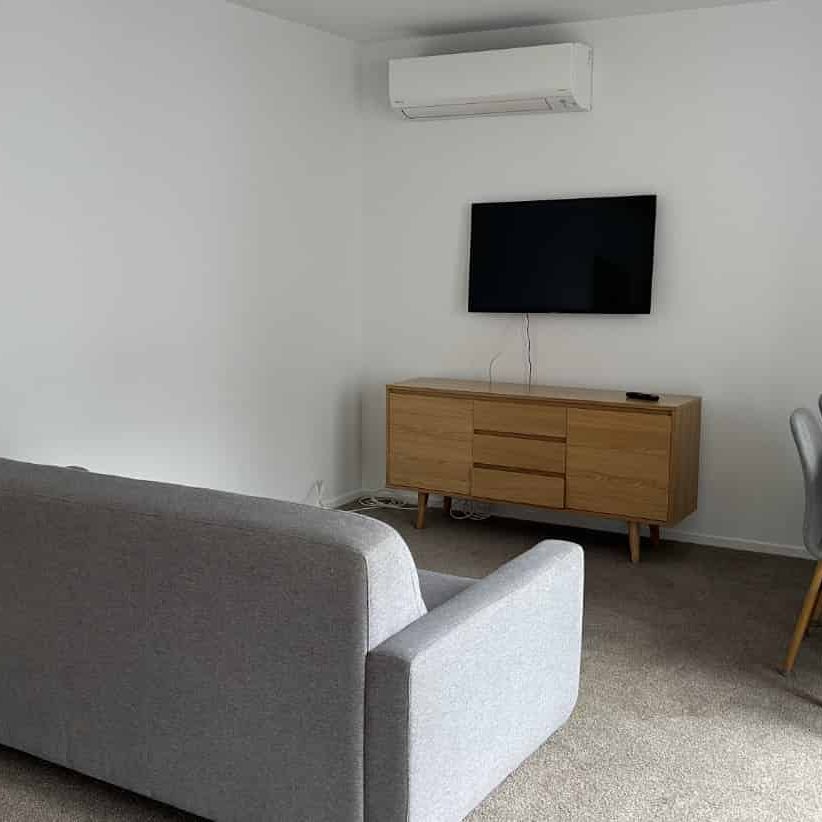 Modern Fully Furnished 1-Bedroom Apartment in Christchurch City Centre - Photo 1