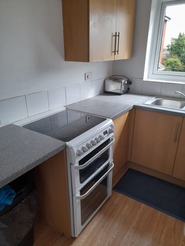 1 Bed Flat, Gurney Close, IG11 - Photo 4