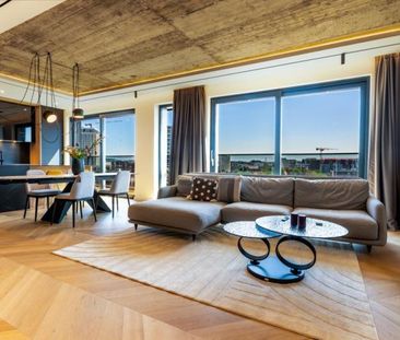 Inchiriere Penthouse de Lux cu 4 camere ,Centru, terasa 200mp - Photo 6