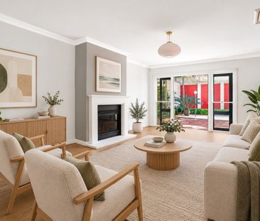 Grand Family Home In Raleigh Park Estate, Resort-Style Living Meets Urban Convenience - Photo 2