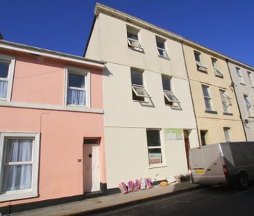 ONLY 4 ROOMS LEFT, close to uni, modern kitchen, large rooms! - Photo 3