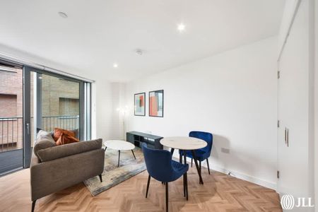 River Apartments E3 - Photo 4