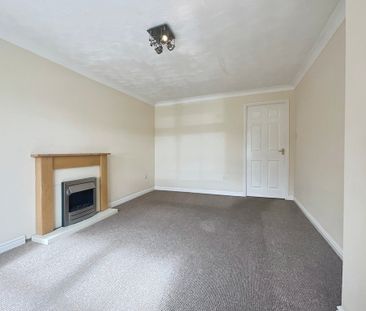 3 bedroom Semi-Detached House to let - Photo 1