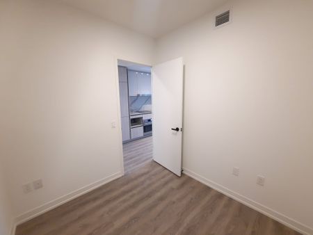 For Lease - 8 Interchange Way Unit# 516, Vaughan, Ontario - Photo 2