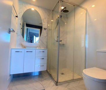 STYLISH 1 BEDROOM APARTMENT IN SECURE BUILDING - Photo 5