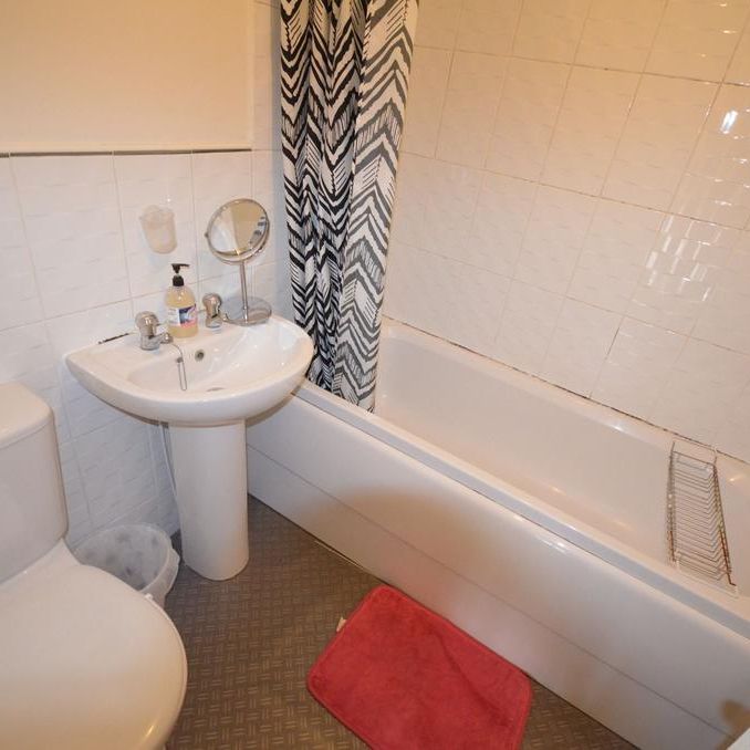 4 bedroom house share to rent - Photo 1