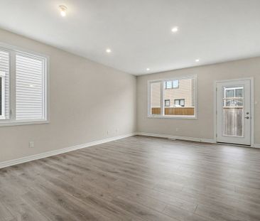 For Lease - 161 Ryan Reynolds Way, Orleans - Cumberland and Area, O... - Photo 4