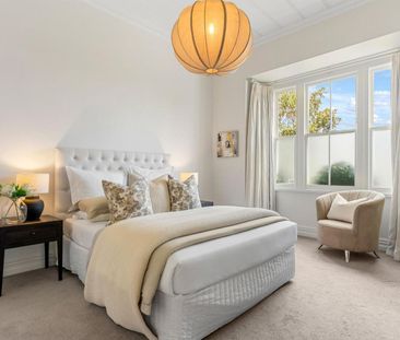 Immaculately presented Character Home - Photo 6