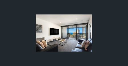Circle on Cavill Ocean Views $850/week furnished including parking - Photo 4