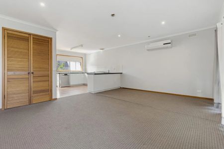 Well Presented, Low Maintenance unit in North Bendigo - Photo 5