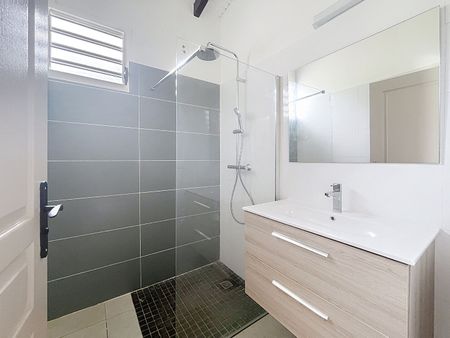 Maison T3 GOYAVE à louer - Photo 4