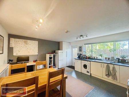 London Road, Stapleford - Photo 3