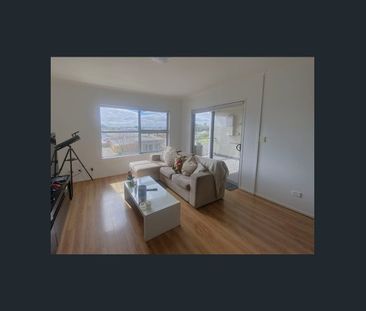 Modern Apartment in Convenient Location - Photo 1