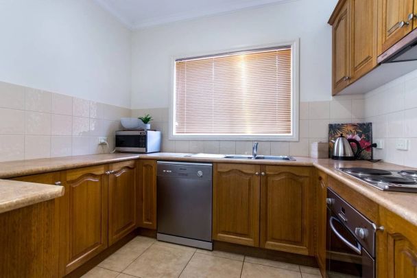 4/4 Keck Street - Photo 1