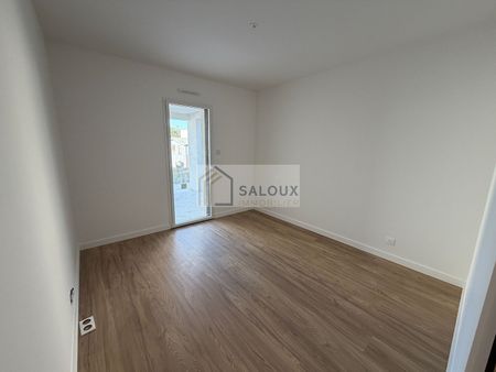 Location Maison 5 pièces 141m² - Photo 4