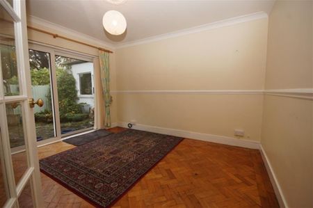 18 Old Vicarage Close Llanishen, Cardiff - Photo 3