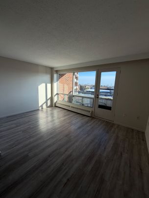 For Lease - 20 Chesterton Drive Unit# 209, Cityview - Parkwoods Hills - Rideau Shore, Ontario - Photo 1