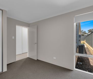 Brand New 4 x 2 Family Home in Baldivis - Photo 6