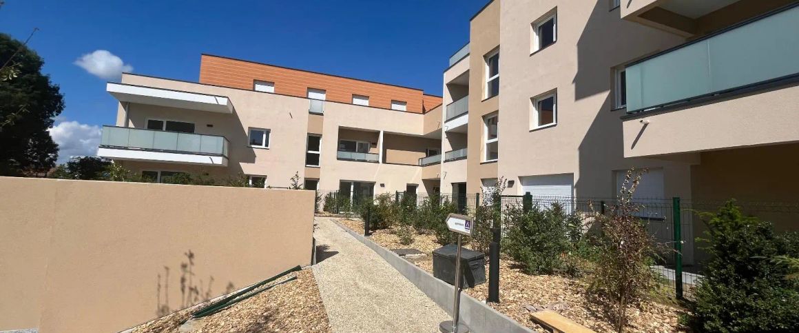 Appartement à louer 4 pièces 82.01m² - Photo 1