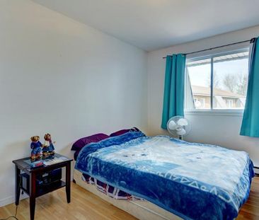 Appartement 4 ½ à louer Neufchâtel / Lebourgneuf juillet 2026 - Photo 2