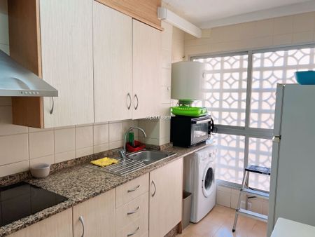 Apartment in Torrevieja, playa del cura, for rent - Photo 2