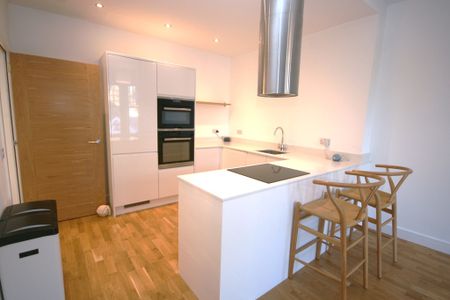 Station Road, 2 Bedroom Unfurnished Modern Apartment, Milngavie – Available 23/12/2024 - Photo 5