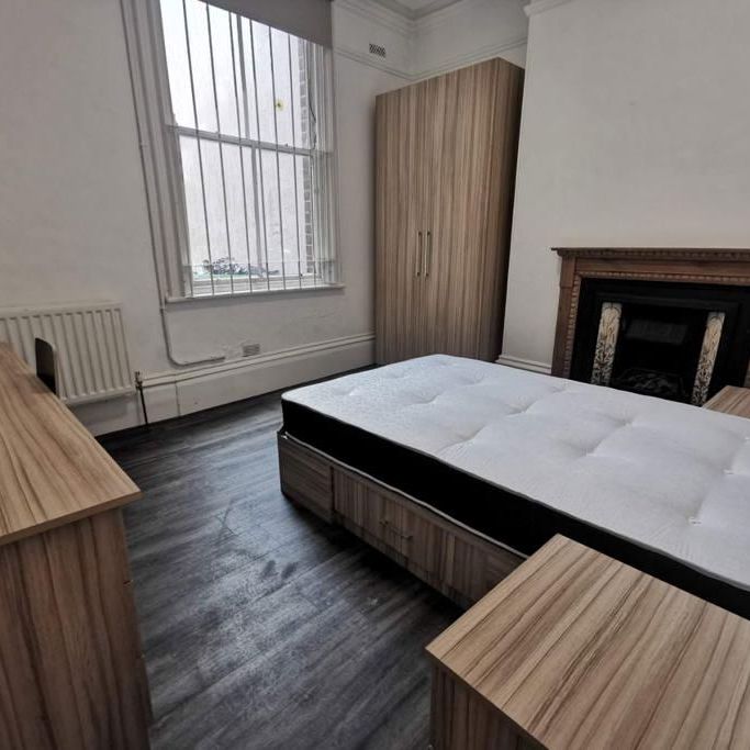 1 bedroom flat to rent - Photo 2