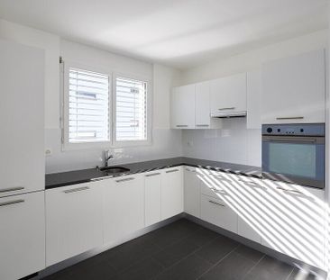 Luminoso 4.5 locali immerso nel verde - Foto 3