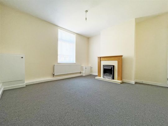 2 bedroom Duplex to rent - Photo 1