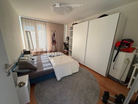 Zu Vermieten 3.5 Zimmer Helle, Moderne und Sonnige Wohnung - Photo 2