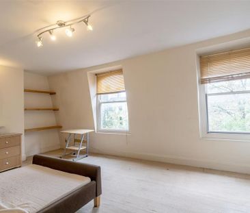 6 bedroom terraced house to rent - Photo 1