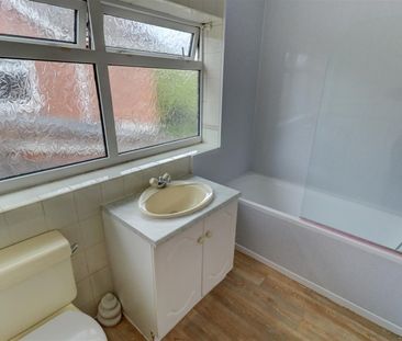 Bursdon Close, Glenfield, Leicester LE3 6PG - Photo 3