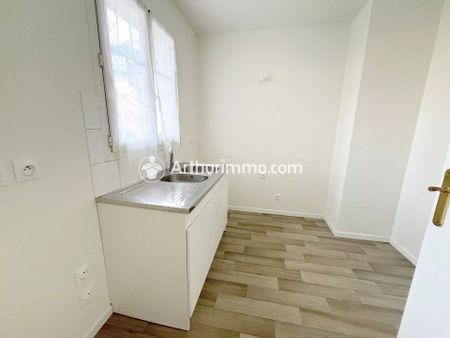 Location Appartement 3 pièces 75 m2 à Savigny-le-Temple - Photo 5