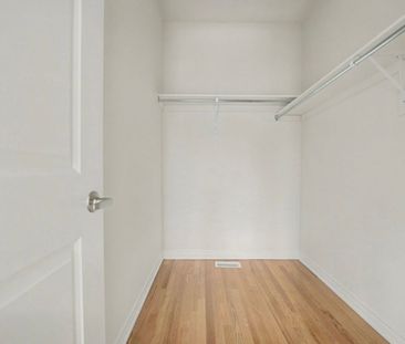 For Lease - 396 Kennedy Circle, Milton, Ontario - Photo 3