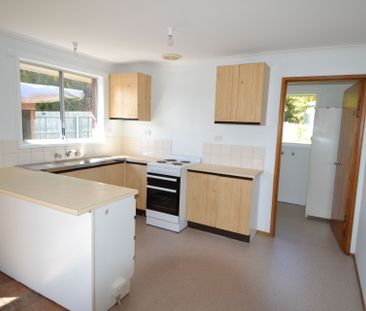 Thinking of moving? Live Here! - Photo 2