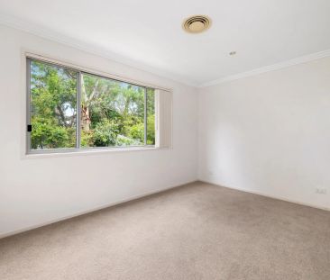 Modern Townhouse – Stylish, Spacious & Ideally Located - Photo 1
