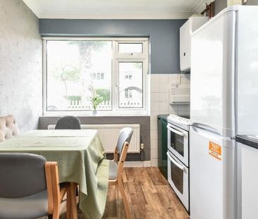 4 bedroom terraced house to rent - Photo 5