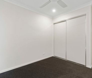 Family Home in White Rock - Walk to Nature! - Photo 5