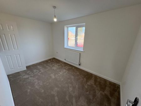 2 bedroom semi-detached house to rent - Photo 4
