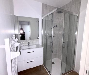 Location Appartement 3 pièces 46m² SETE 34200 - Photo 5