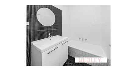 O S B O R N E - Photo 3