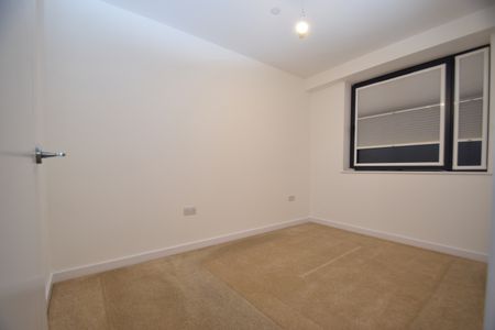 Victoria Avenue, Southend On Sea, Essex, SS2 - Photo 2