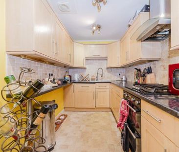 2 bedroom flat to rent - Photo 6