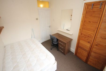 Lucas Street, Woodhouse, Leeds, LS6 2JD - Photo 4