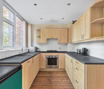 4 bedroom townhouse to rent - Photo 6