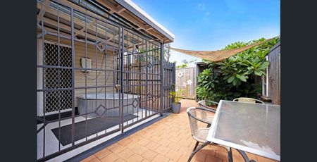 Charming 2-Bedroom Home in the Heart of Mundingburra - Photo 5