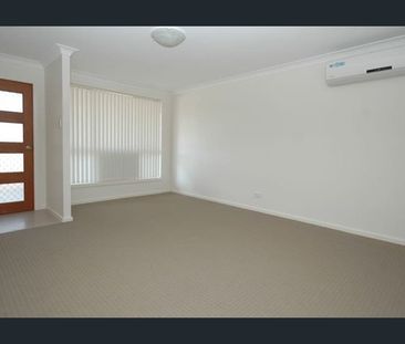 Spacious Family Home - Photo 2