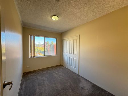 8/2 Booth Street, Queanbeyan - Photo 2