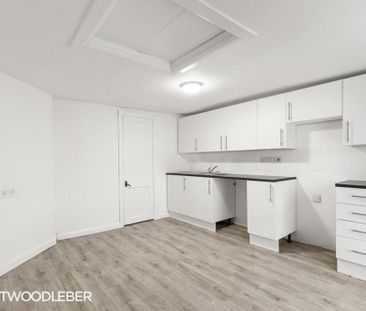 3 bedroom apartment to rent - Photo 3